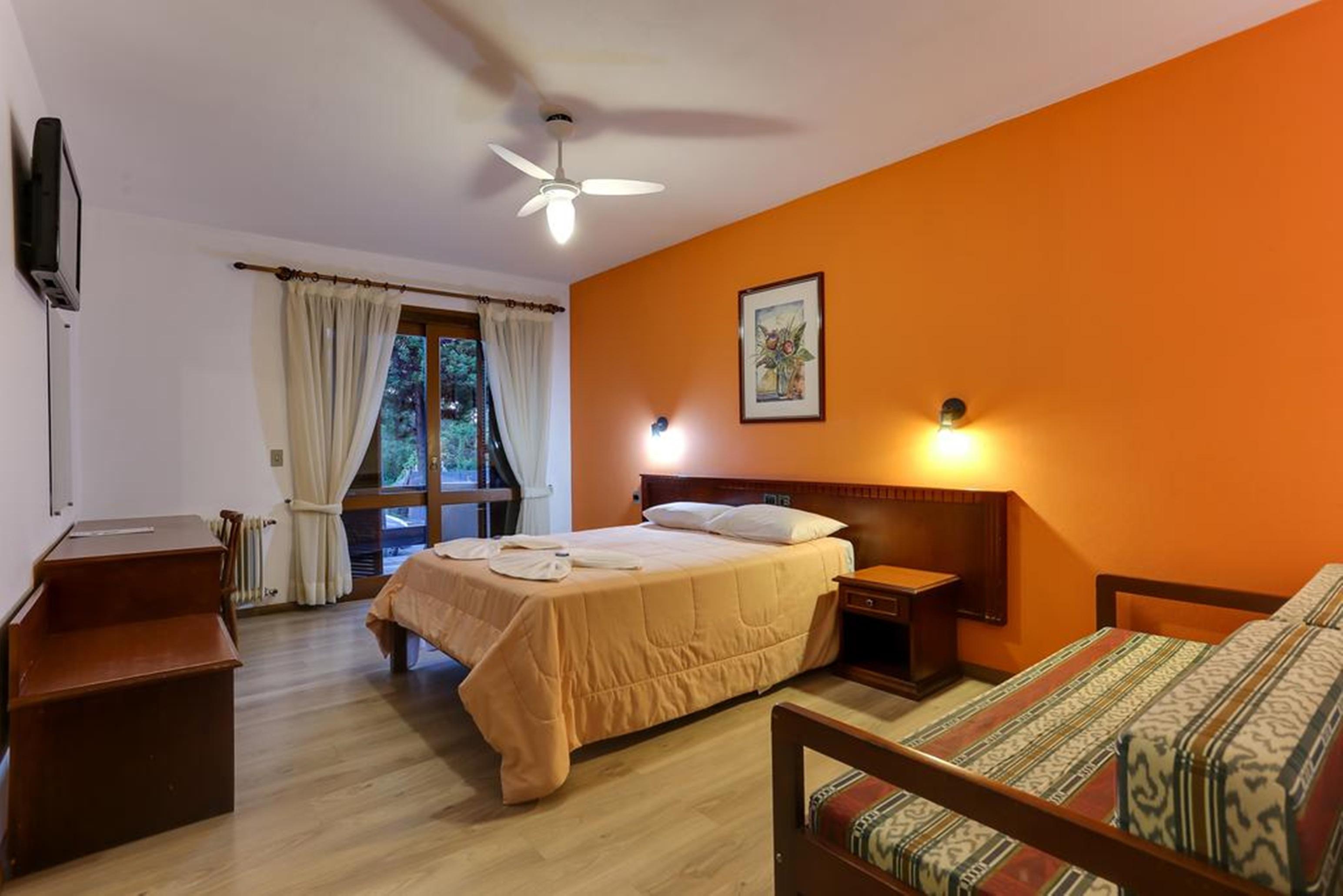 Hotel Alpen Hof 그라마도 외부 사진