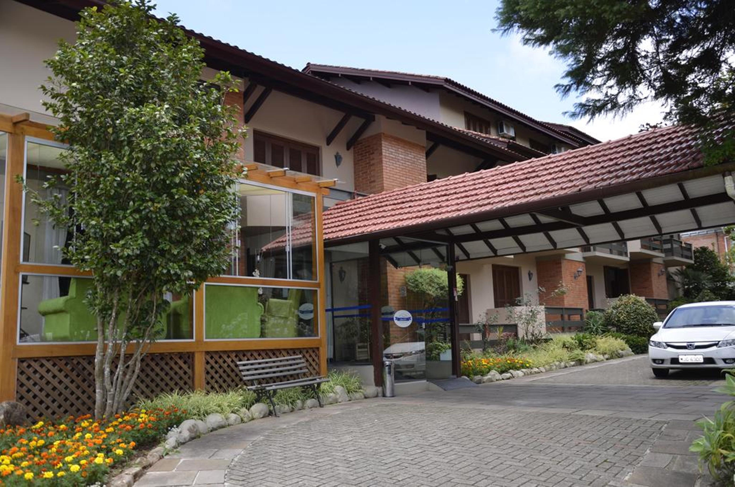 Hotel Alpen Hof 그라마도 외부 사진