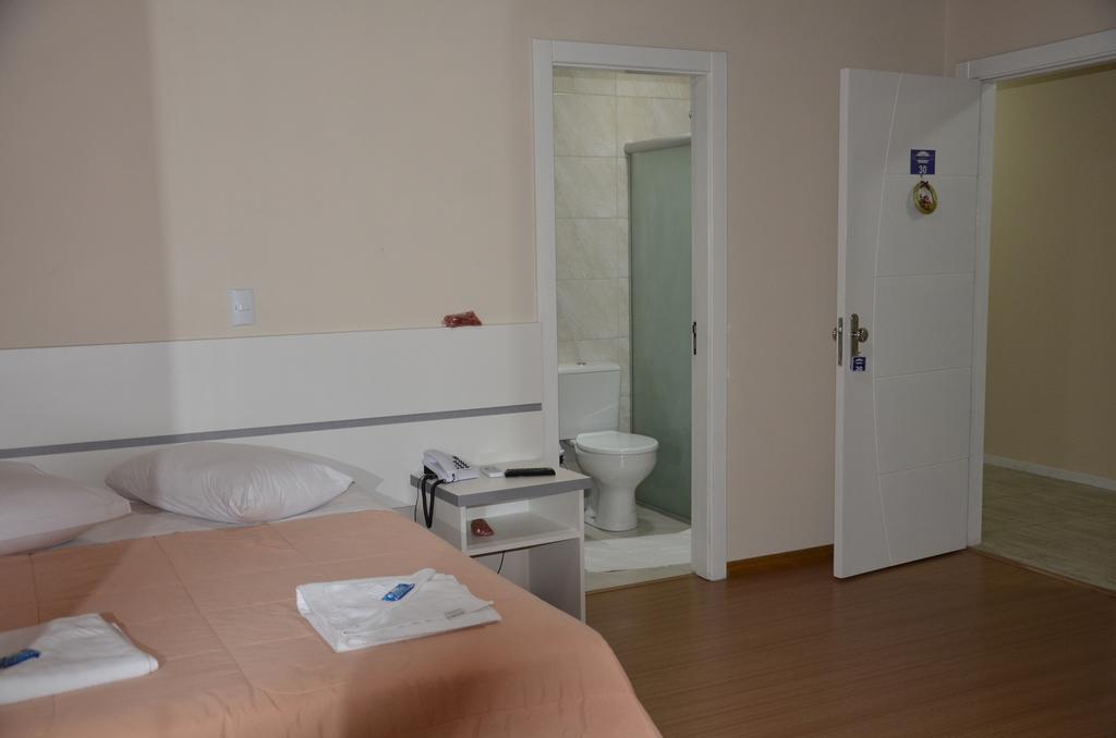 Hotel Alpen Hof 그라마도 외부 사진