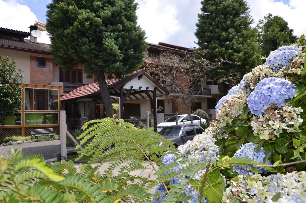 Hotel Alpen Hof 그라마도 외부 사진