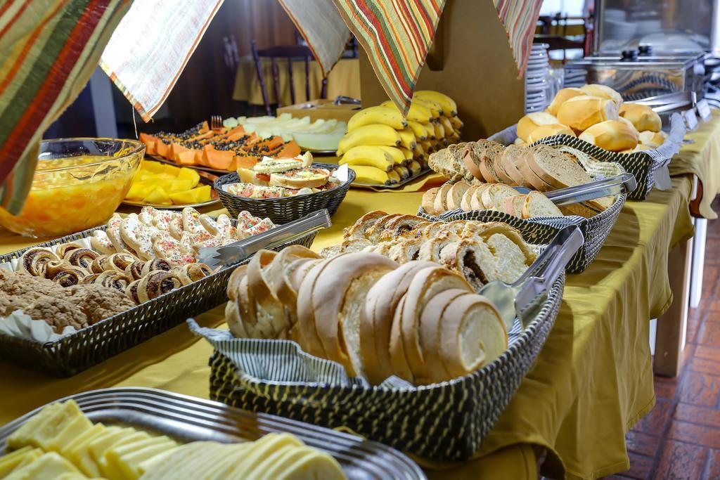 Hotel Alpen Hof 그라마도 외부 사진