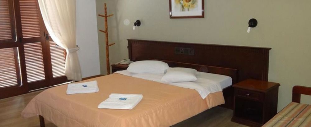 Hotel Alpen Hof 그라마도 외부 사진