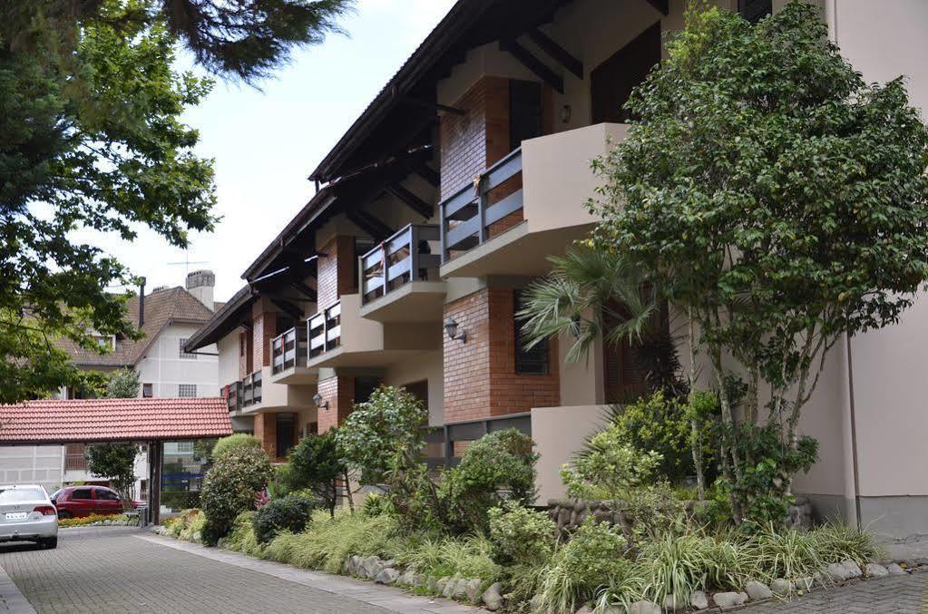 Hotel Alpen Hof 그라마도 외부 사진
